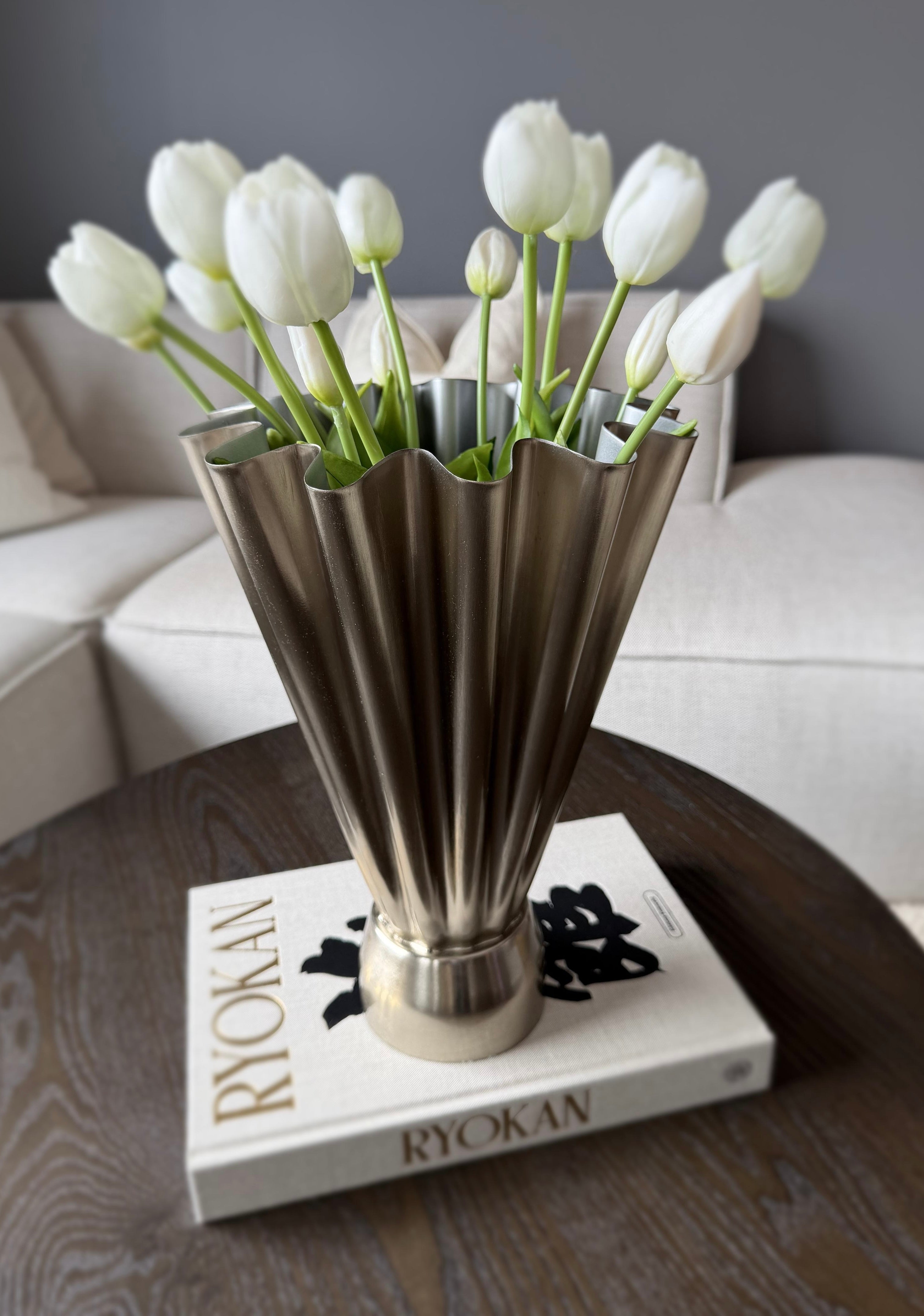 Vase Iron Design - Silver