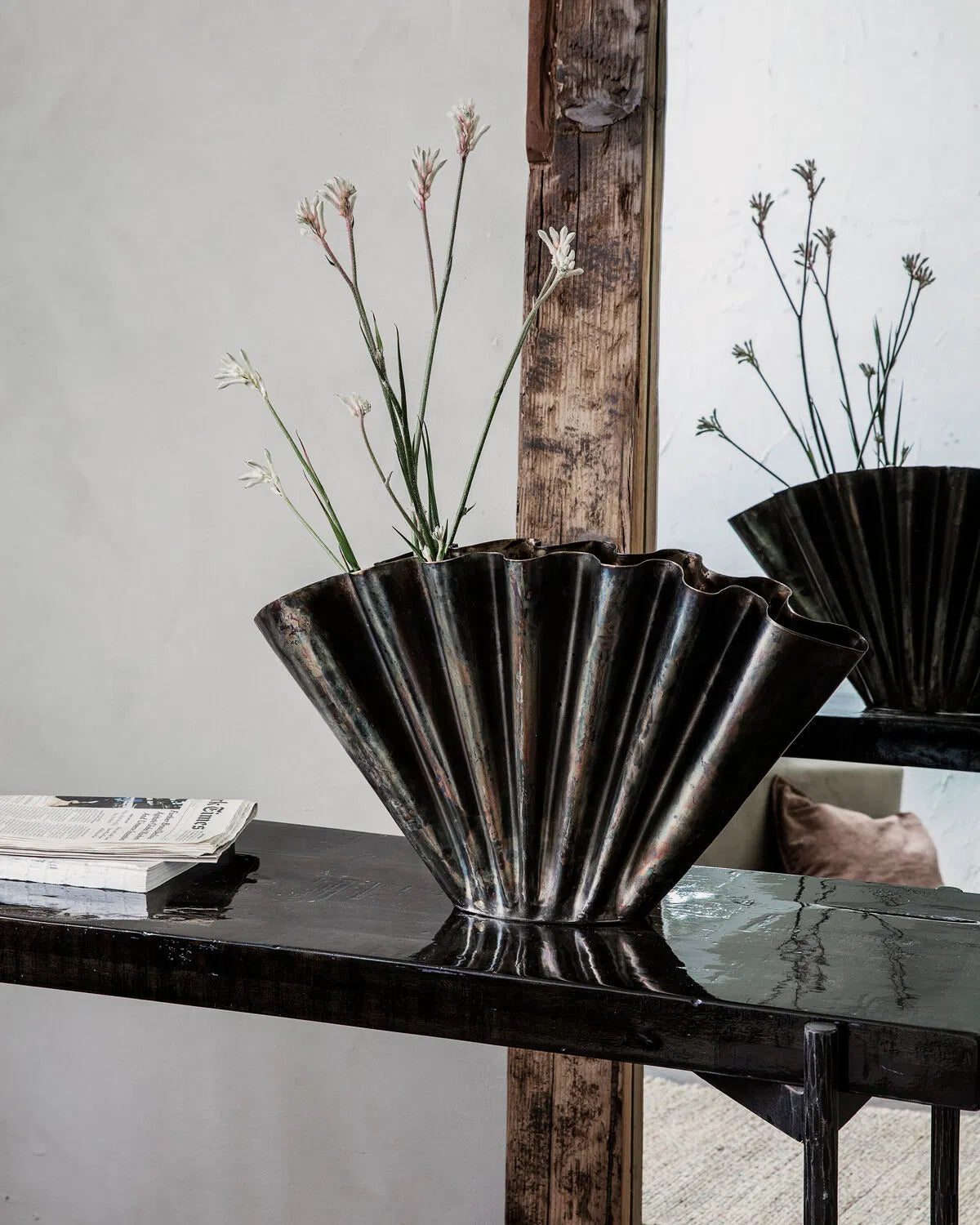 Vase Flood, Antique Brown