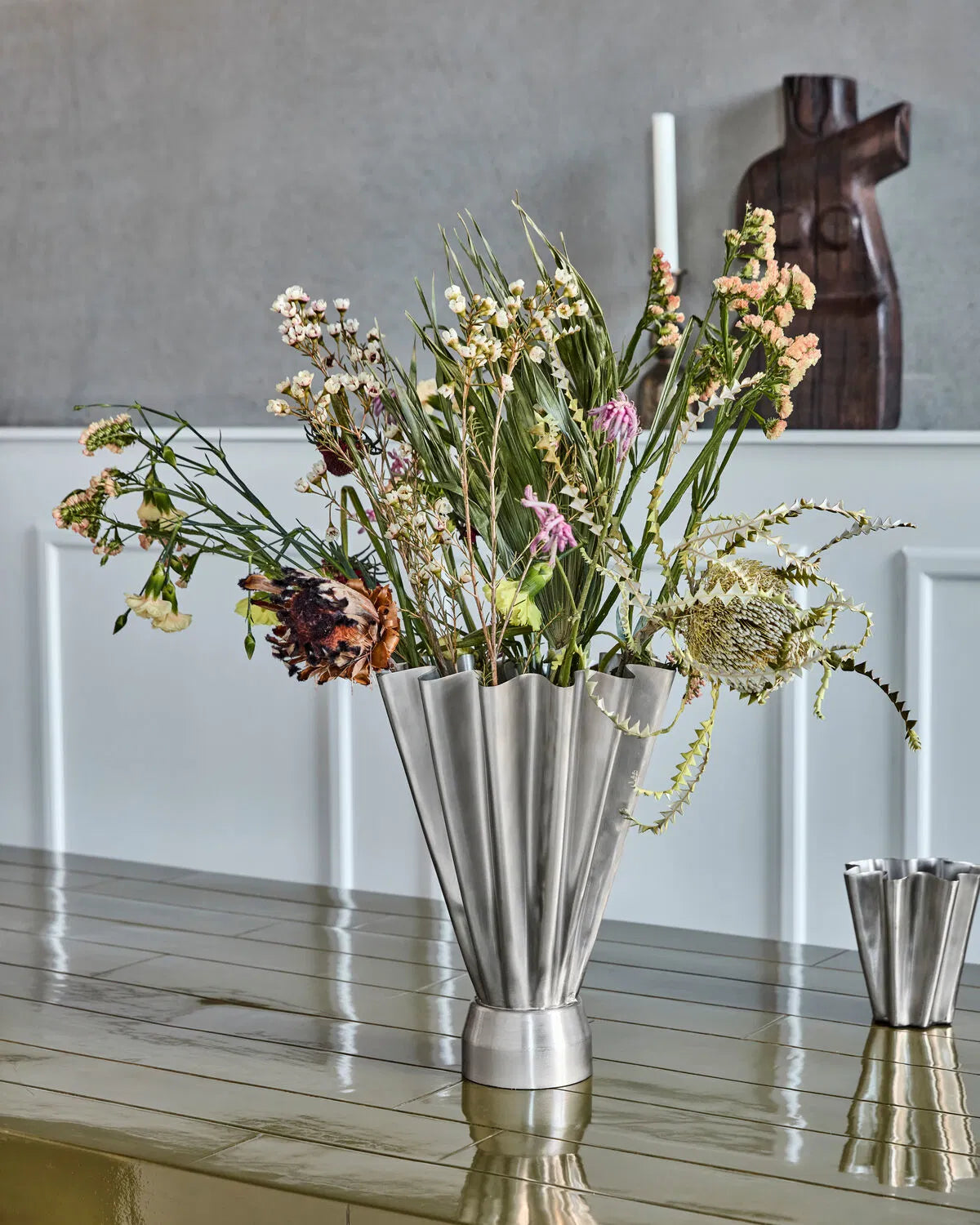 Vase Iron Design - Silver