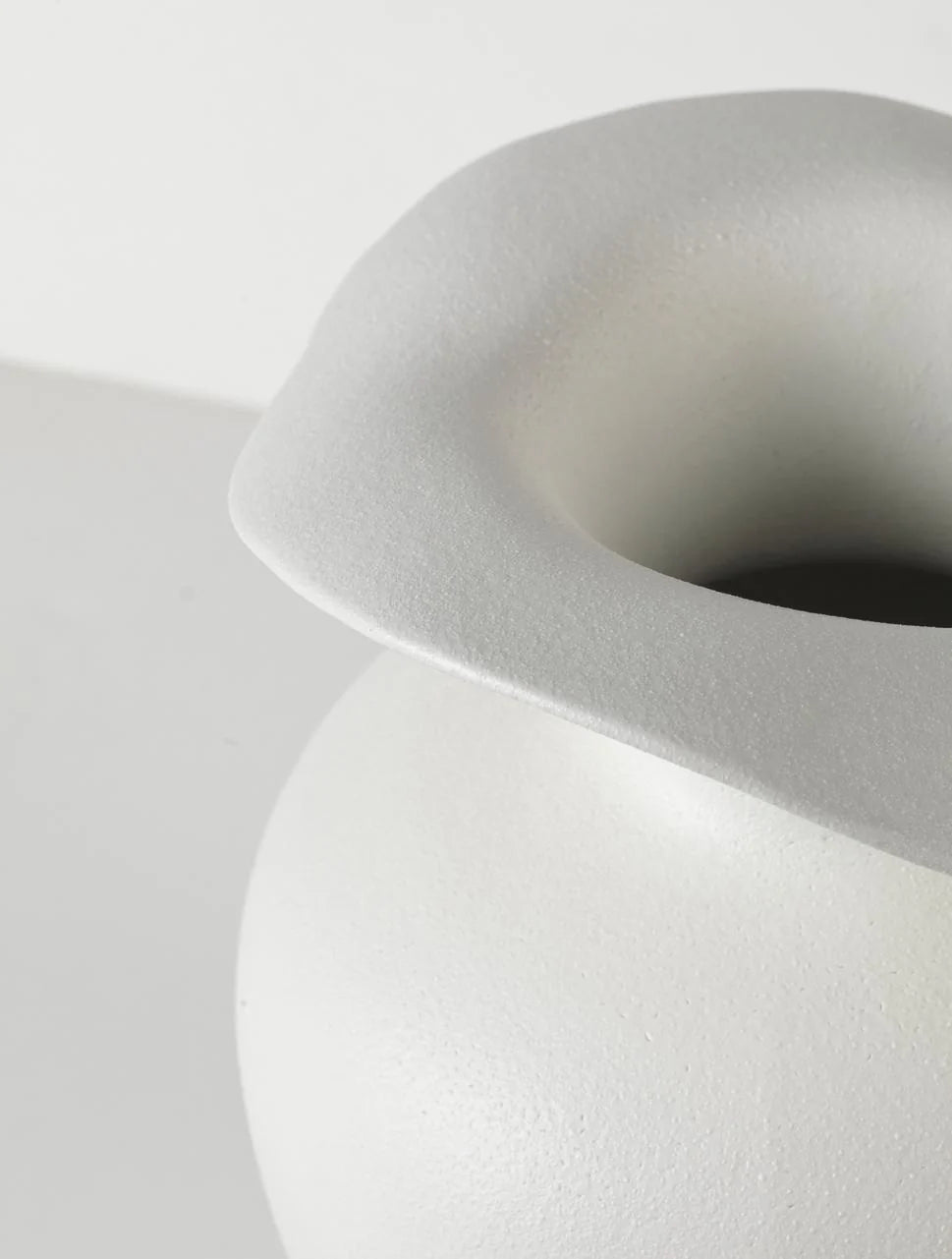 Florentina vase M - hvit