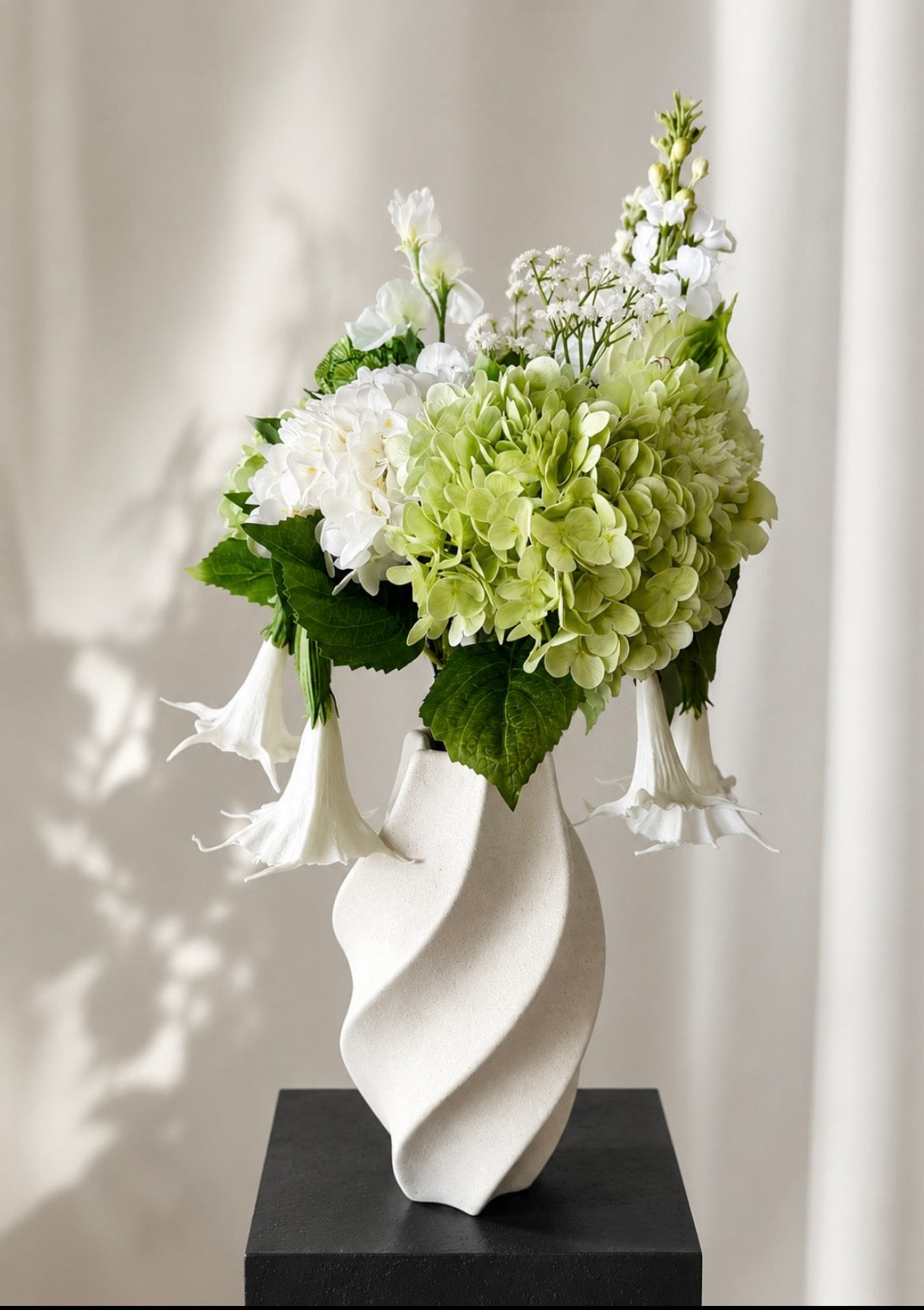 White Anthos bouquet