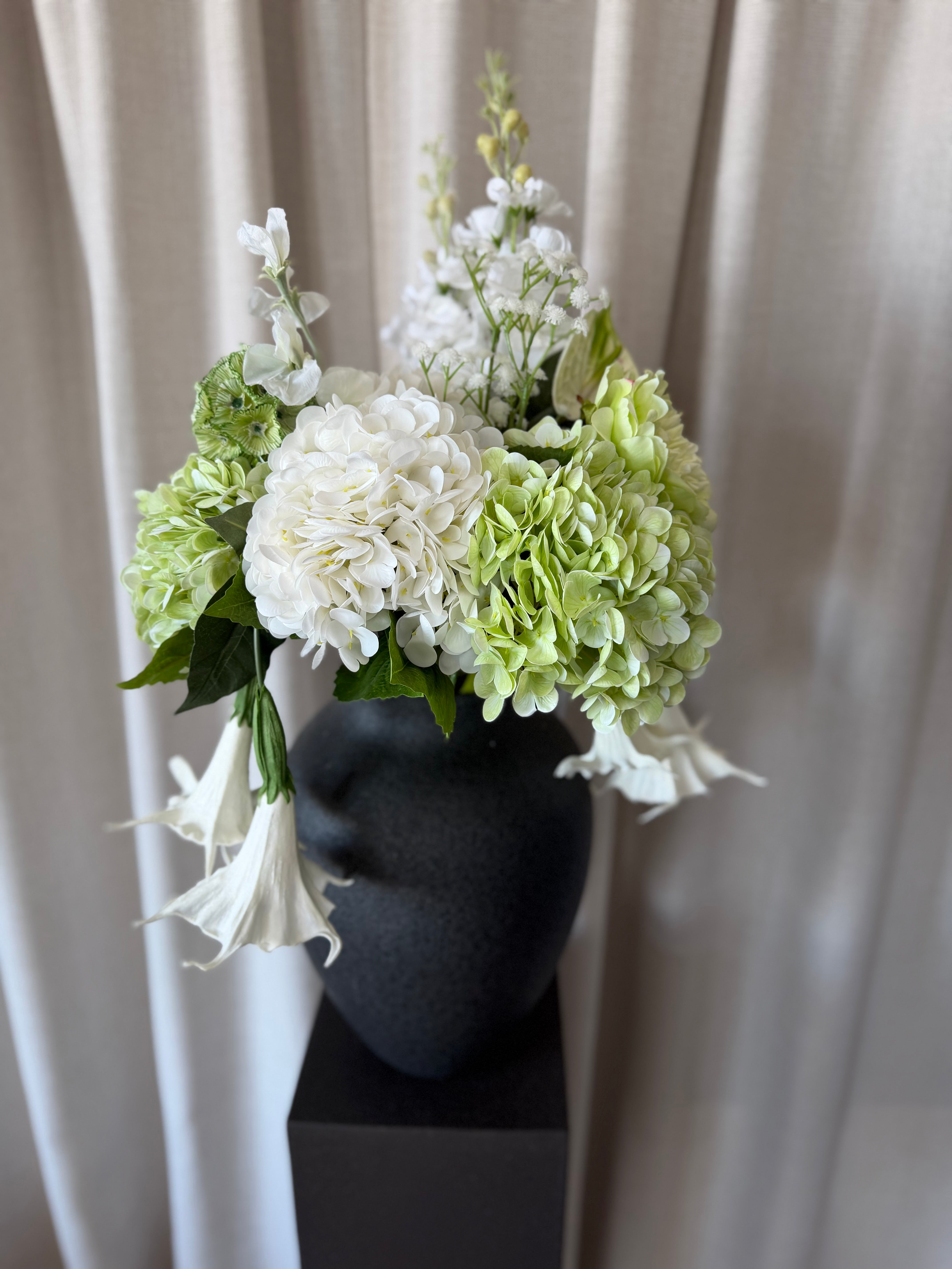 White Anthos bouquet